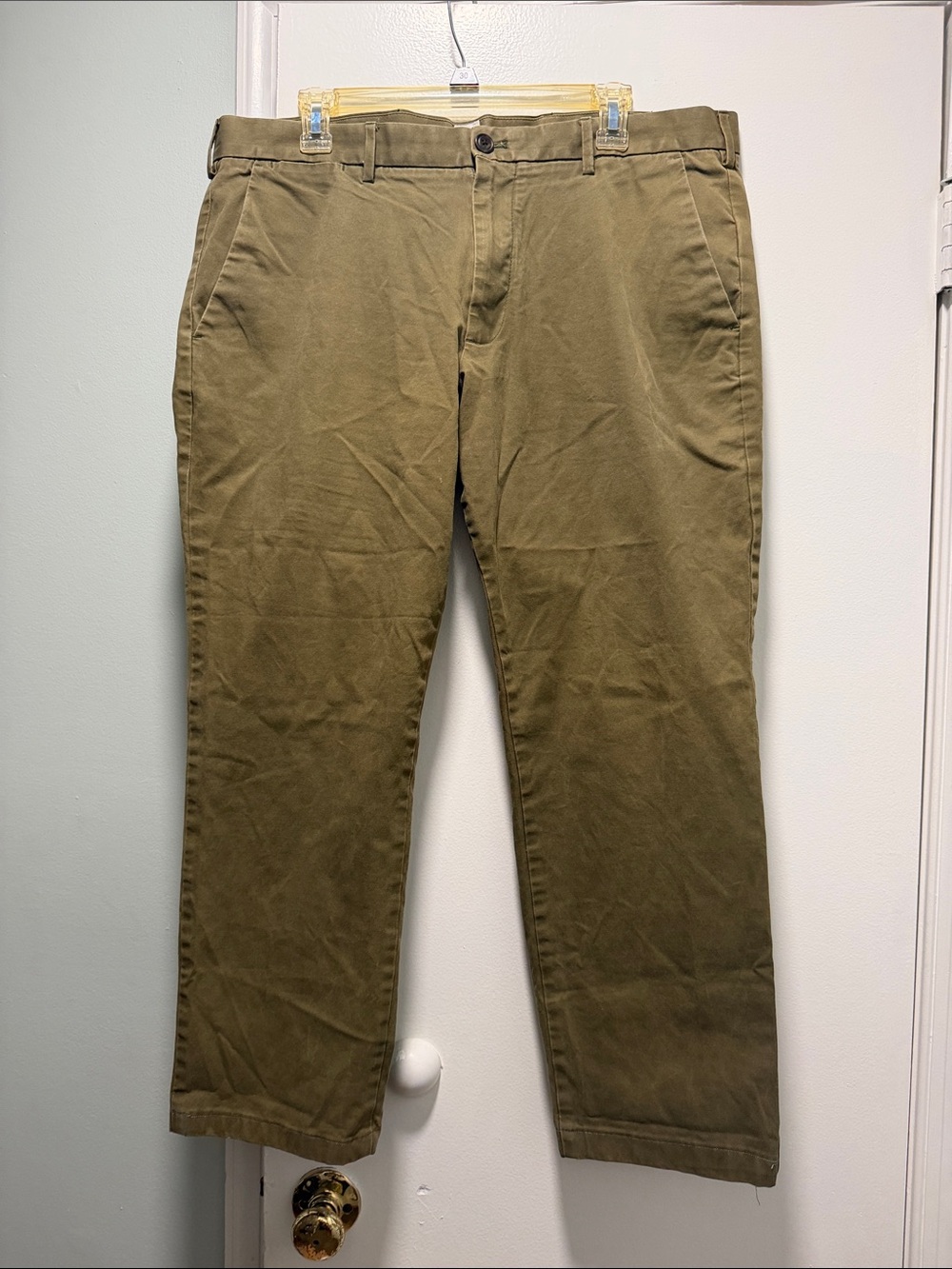 GAP Olive Green Cropped mens Pants